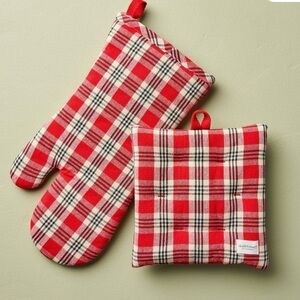 Hearth & Hand Magnolia Red Plaid Oven Mitt and Pot Holder Set New